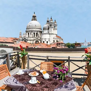 Dorsoduro Charme By Wonderful Italy Appartamento Venezia